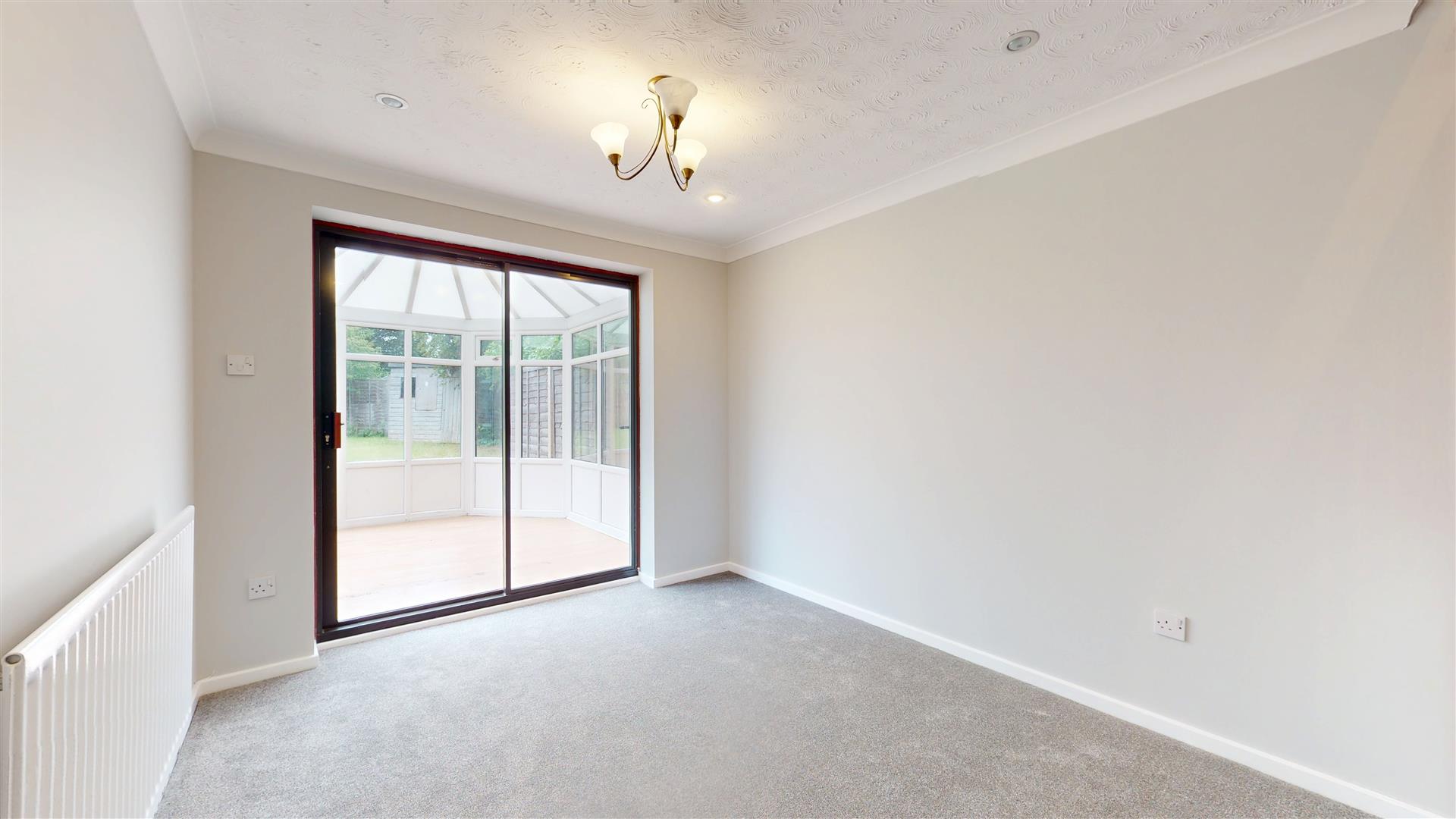 Brearley Avenue, Oldbrook